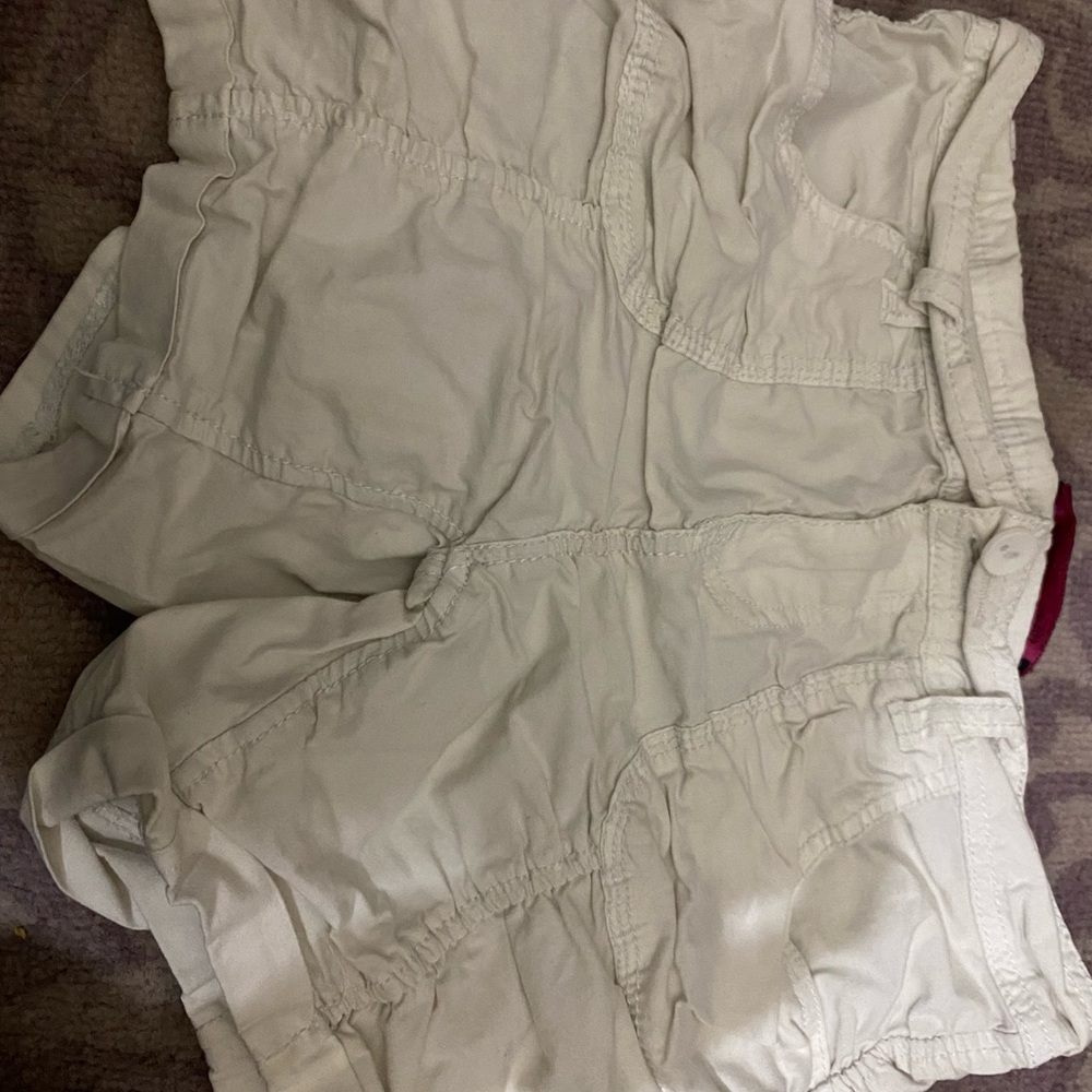 Crinkle white shorts